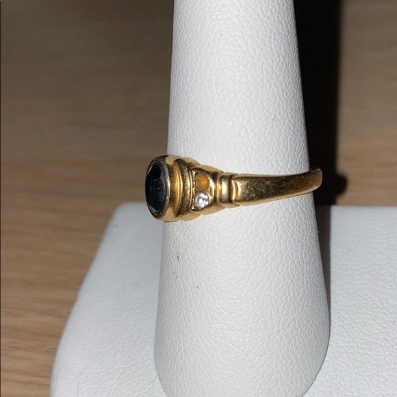 Vintage Avon Blue Topaz Ring Costume Jewelry - Picture 2 of 6